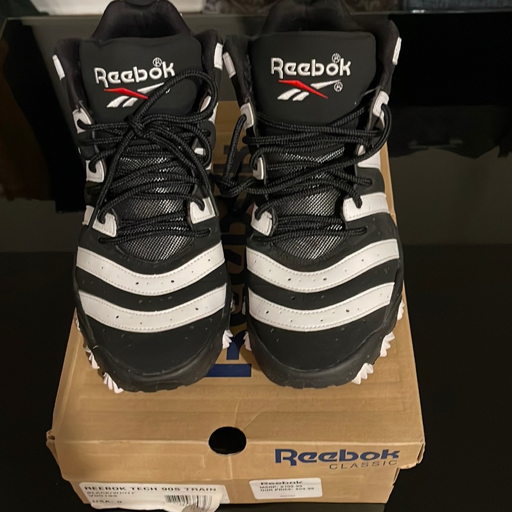 Reebok Tech 90’s aka “The Big Hurts” worn by Frank Thomas of the White Sox